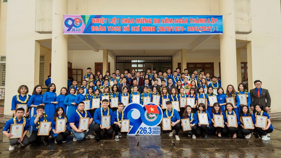 Lễ kỷ niệm 90 năm ngày thành lập Đoàn TNCS Hồ Chí Minh (26/3/1931-26/3/2021) và Tuyên dương Thanh niên Tiên tiến làm theo lời Bác năm học 2020 - 2021