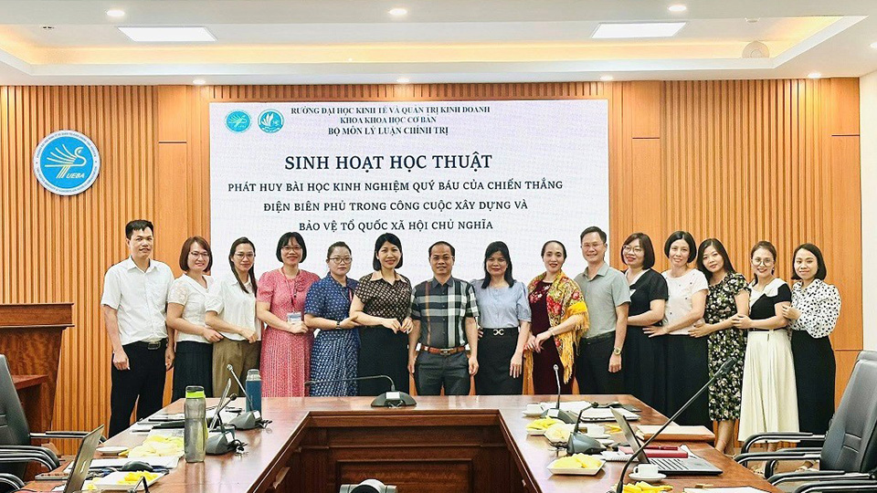 Tọa đàm “Phát huy bài học kinh nghiệm quý báu của chiến thắng Điện Biên Phủ trong công cuộc xây dựng và bảo vệ Tổ quốc xã hội chủ nghĩa” nhân dịp kỷ niệm 71 năm chiến thắng Điện Biên Phủ