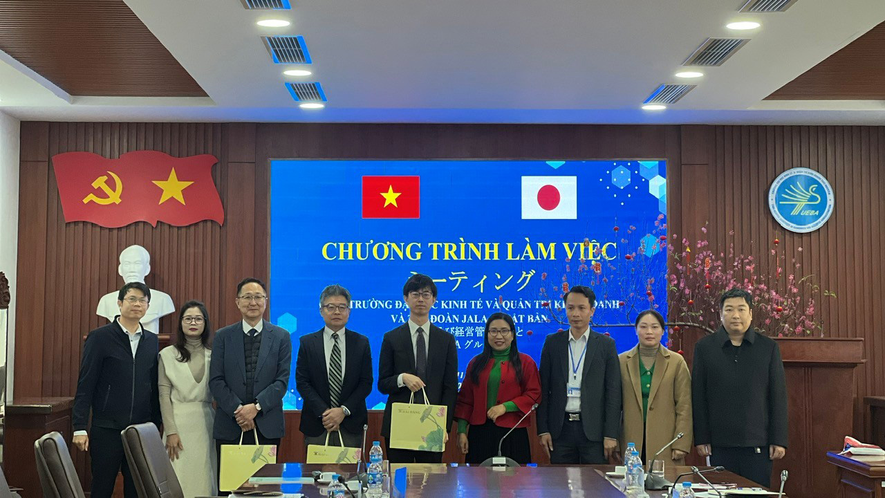 Chương trình làm việc với công ty cổ phần Work Support Y (WSY) – Tập đoàn Jala Nhật Bản đã diễn ra thành công tốt đẹp, mở ra nhiều cơ hội học tập và thực tập cho sinh viên