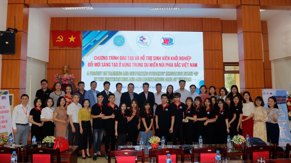 Chương trình đào tạo và hỗ trợ sinh viên khởi nghiệp đổi mới sáng tạo ở vùng Trung du miền núi phía Bắc Việt Nam