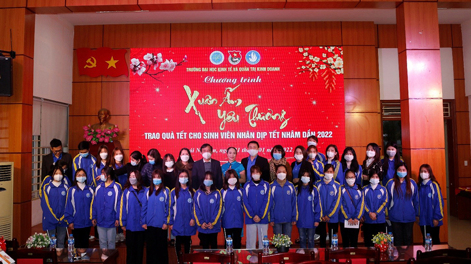 Chương trình Xuân ấm Yêu thương năm 2022 đã diễn ra trong không khí ấm áp