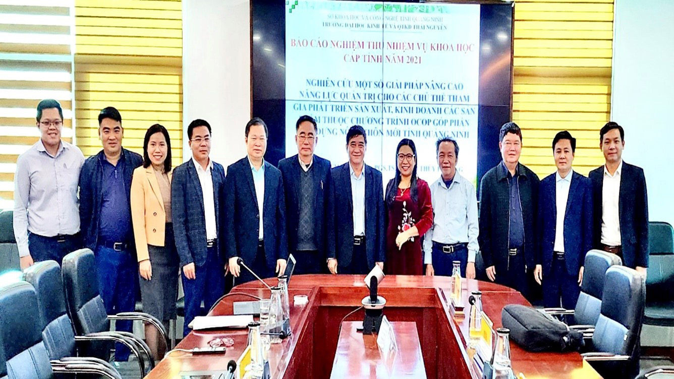 Hội đồng tư vấn đánh giá, nghiệm thu kết quả đề tài KH&CN cấp tỉnh Quảng Ninh của CNĐT PGS.TS. Đỗ Thị Thuý Phương