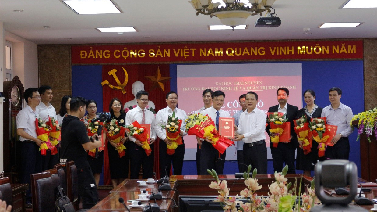 Lễ công bố Quyết định thành lập Hội đồng trường và Quyết định bổ nhiệm Chủ tịch Hội đồng Trường nhiệm kỳ 2020-2025