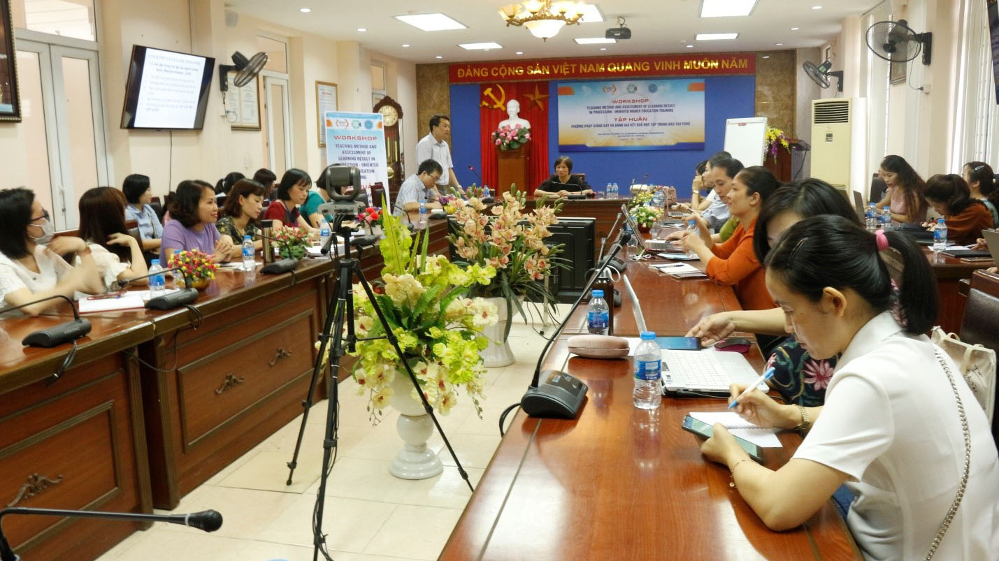 Khóa tập huấn “Phương pháp giảng dạy và đánh giá kết quả học tập trong đào tạo Profession – Oriented Higher Education