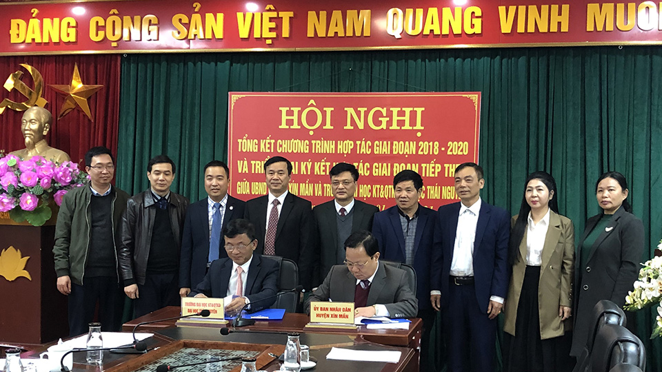 Kết nối hợp tác doanh nghiệp - Cam kết việc làm cho sinh viên