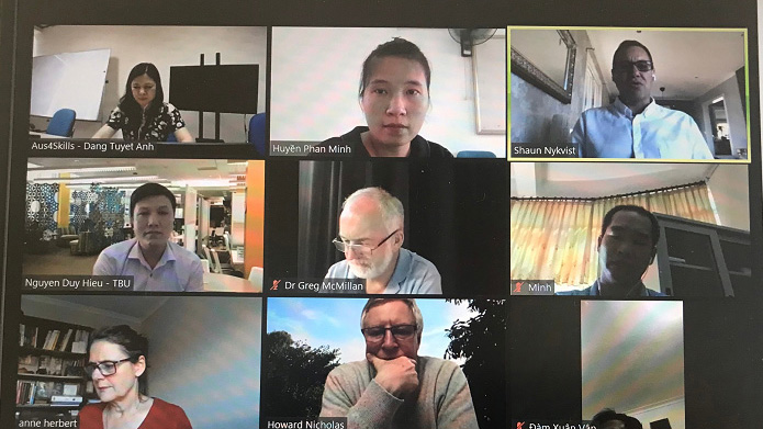 Trường Đại học Kinh tế và Quản trị Kinh doanh tham dự khóa tập huấn online 