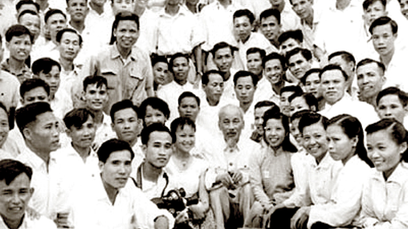 Chủ tịch Hồ Chí Minh với Báo chí cách mạng Việt Nam